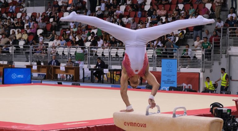 Matvei Petrov kalon në fazën finale, sportisti shqiptar kërkon medalje në Lojërat Mesdhetare