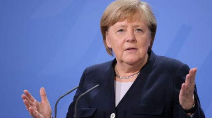 Merkel thyen heshtjen për luftën në Ukrainë