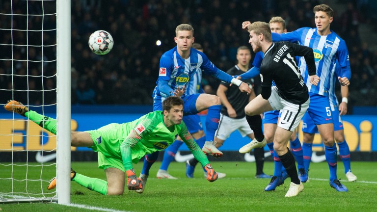 Ndodh për herë të parë në historinë e futbollit, ultrasi zgjidhet president i Hertha Berlin