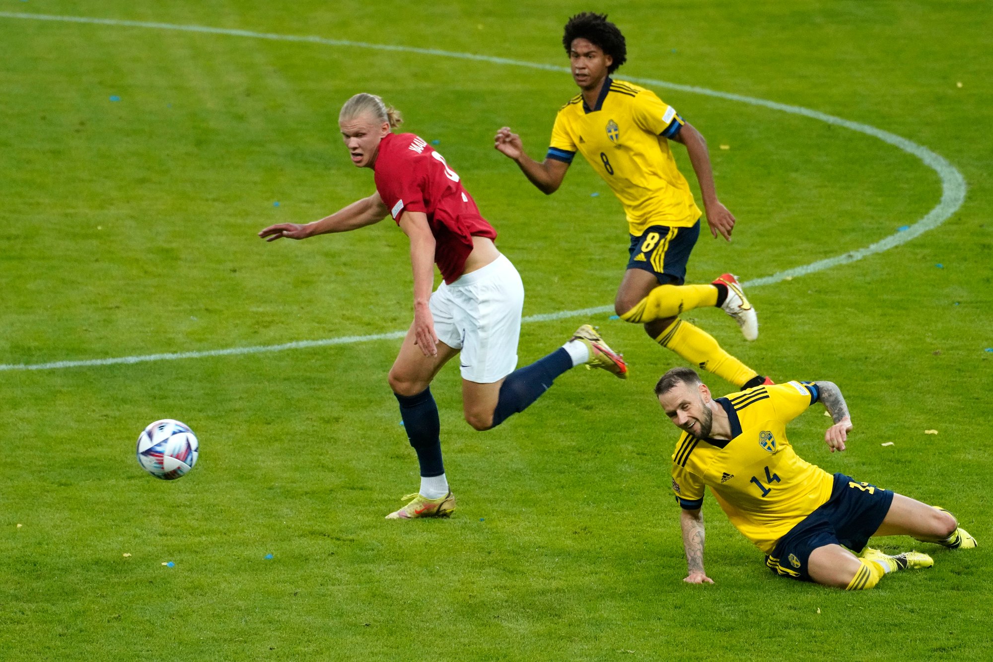 Përplasja me Milosevic, Haaland: “Më quajti kur*ë dhe më kërcënoi se do më thyente këmbët”