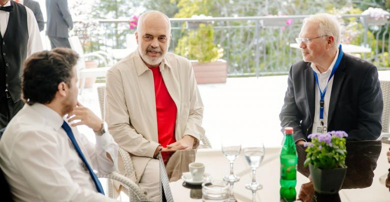 Abazoviç: Mali i Zi nuk po i bashkohet “Ballkanit të Hapur”