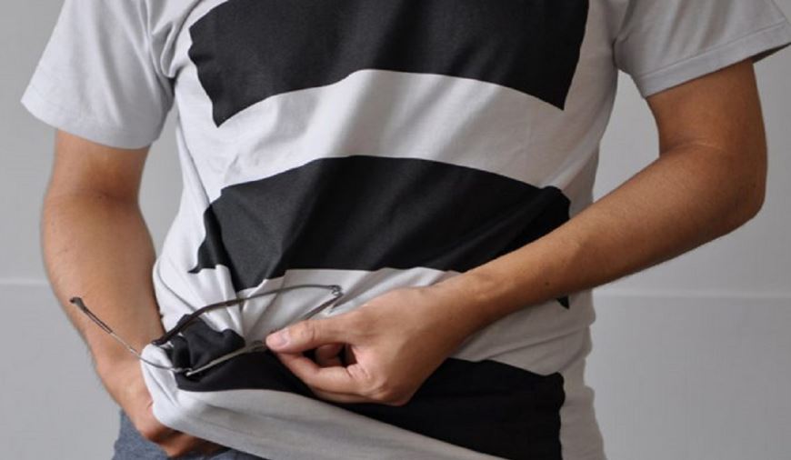 Përse nuk duhet t’i pastroni syzet me bluzë/ Faktet që lidhen me higjienën