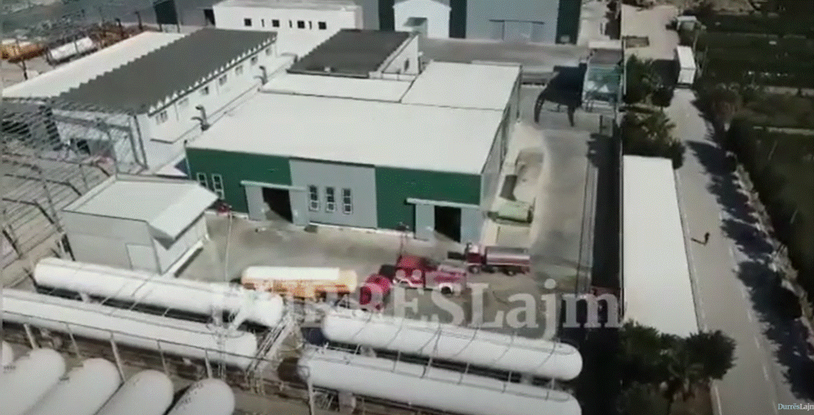 Dalin pamjet nga vendi ku ra zjarr në depozitat e gazit në Porto Romano (VIDEO)