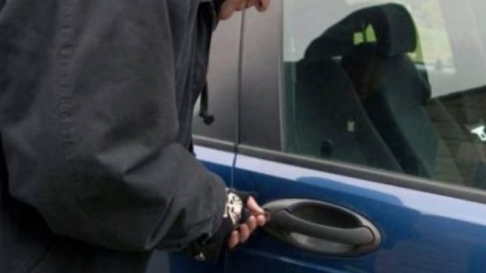 I vodhën “BMW” 32-vjeçarit në autostradën Tiranë-Durrës, shpallen në kërkim dy autorët