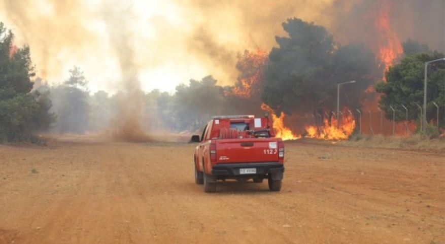 Zjarr në disa zona në Greqi