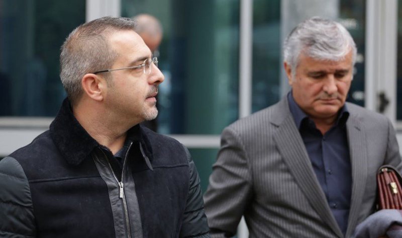 Sherr me drejtorin e burgut? Avokati i Saimir Tahirit zbulon arsyen e transferimit në Lushnje