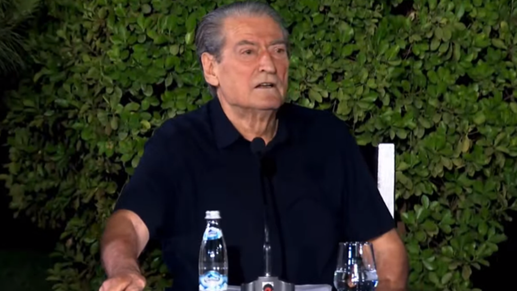 Berisha nga Durrësi: Të isha Kryeministër sot nuk do kishte shqiptar pa 1500 euro rrogë!