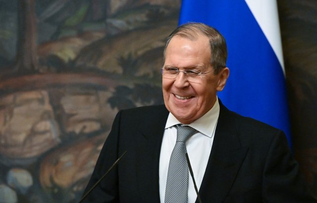 Lavrov: NATO është aleancë mbrojtjeje? Sa qesharake