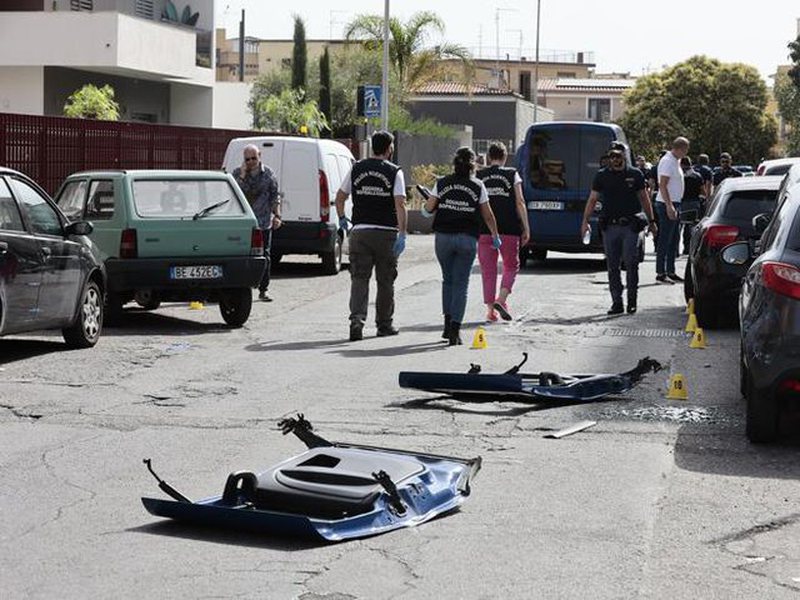 Grabitje si në filma në Itali/ “Skifterët” e armatosur ndalojnë makinën e blinduar dhe i vjedhin 350 mijë euro