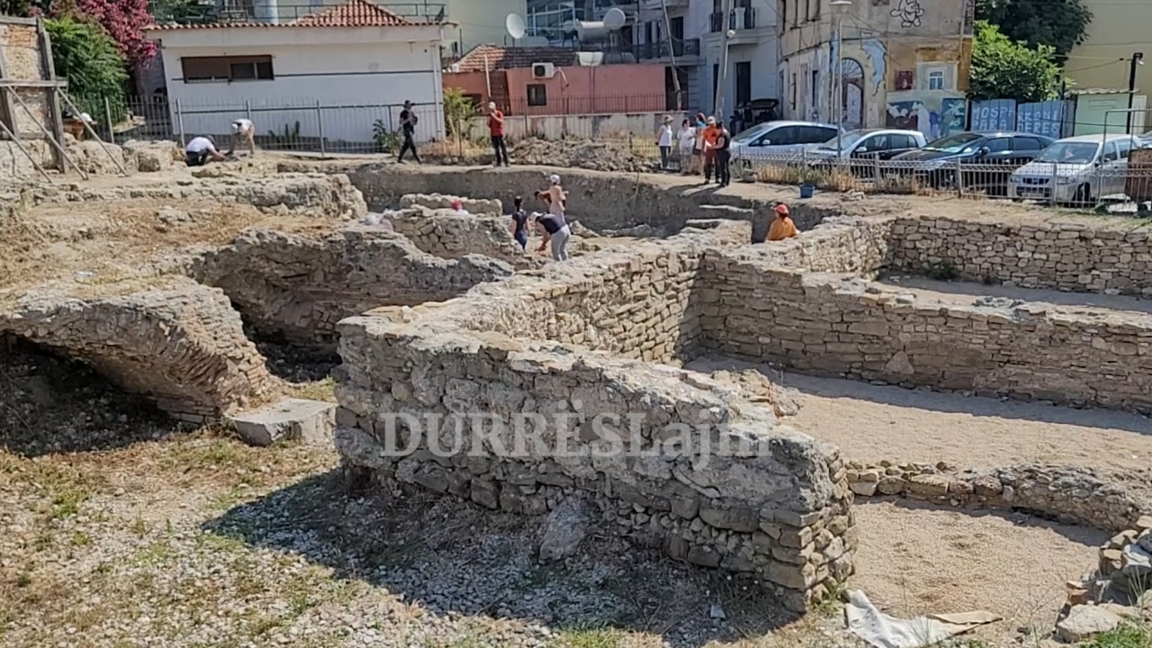 Ekspedita arkeologjike italo &#8211; shqiptare nis gërmimet në amfiteatrin e Durrësit (VIDEO)
