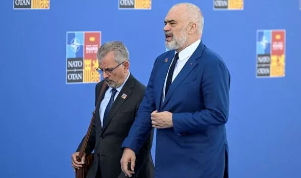 Bazë detare e NATO-s në Durrës, media britanike: Shqipëria, sinjal paralajmërimi Putinit