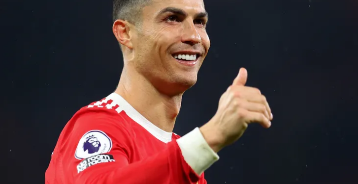 Propozimi i “çmendur” për të bindur Ronaldon, klubi ofron 20 dele!