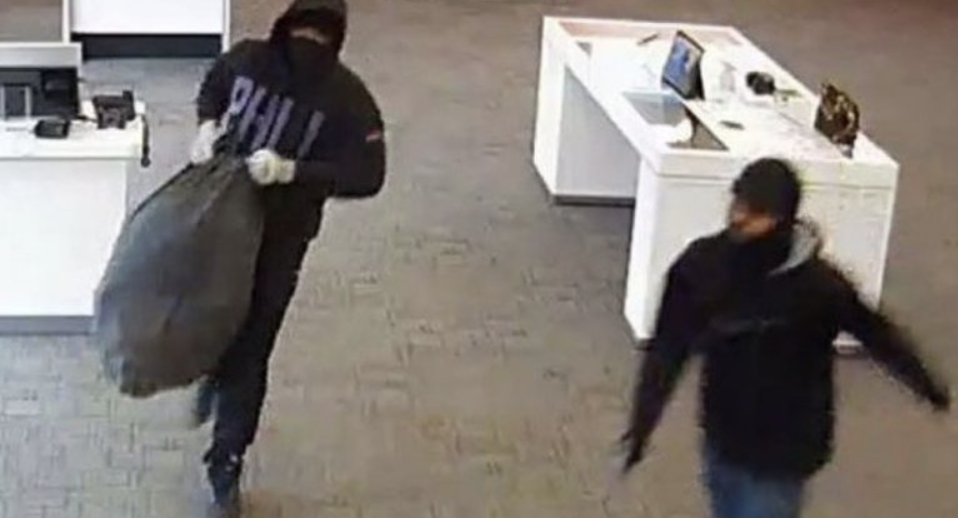 65-vjeçari grabit bankën, habit me veprimin e tij pak minuta pas ngjarjes: Merr një taksi dhe…