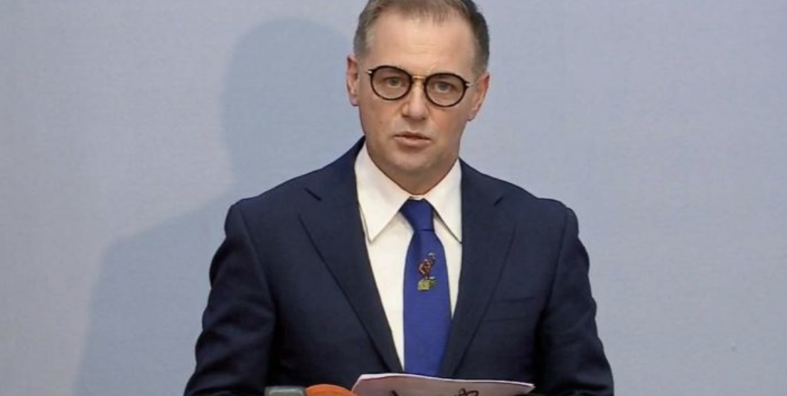 SKANDALI/ Drejtori i Doganave promovon në poste drejtuese zyrtarët që po gjykohen në Greqi për kontrabandë