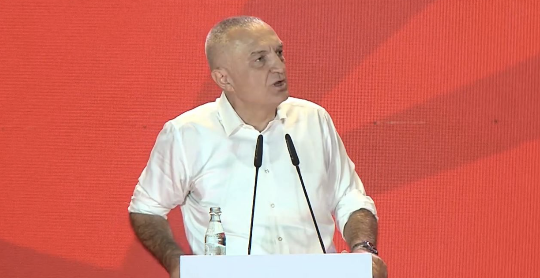 Meta: Jam i vetmi president që i dhashë nënshtetësinë fortlumturisë Janullatos!