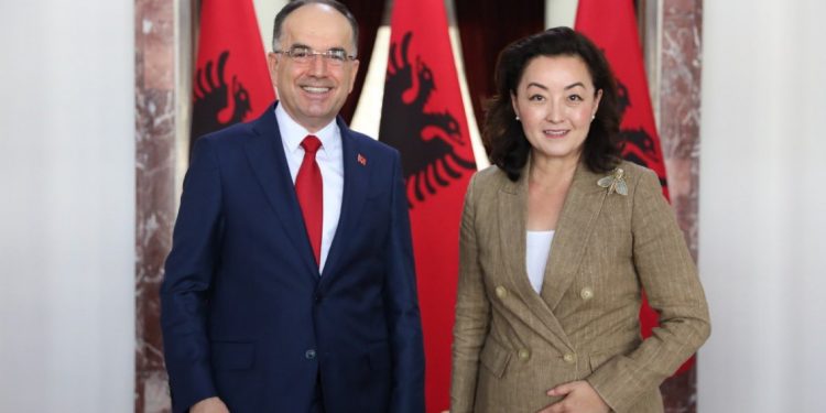 Begaj pret në Presidencë ambasadoren Yuri Kim: Hap rrugën në zhvillimin e miqësisë