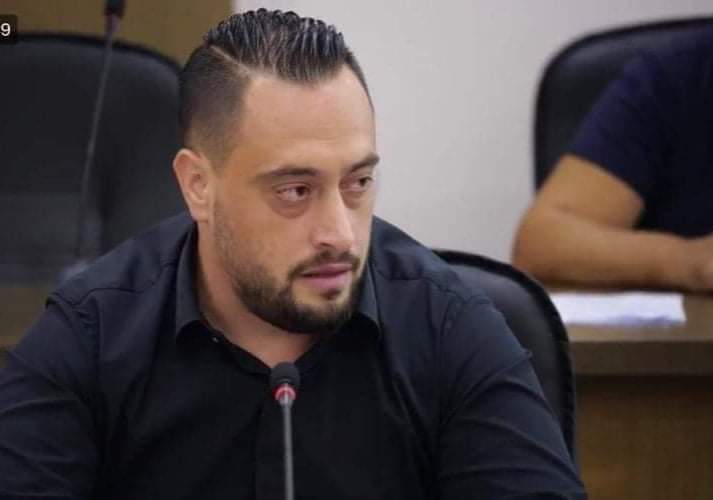 Kryebashkiaku Arbana transparencë me qytetarët për prioritetet e bashkisë Shijak