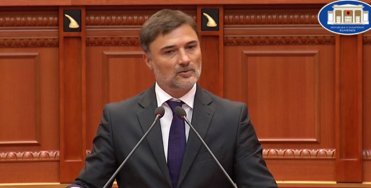 Alibeaj: Kam kërkuar që Parlamenti të njohë genocidin serb në Kosovë, ju keni frikë të votoni