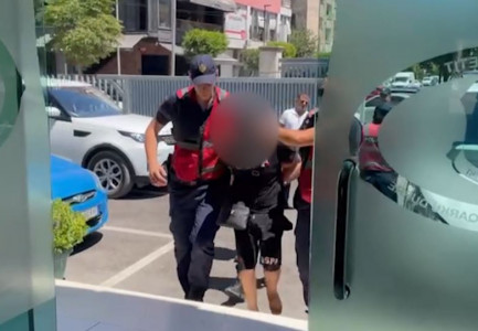 Bëri sherr me familjarët, arrestohet 25-vjeçari i dënuar me burg