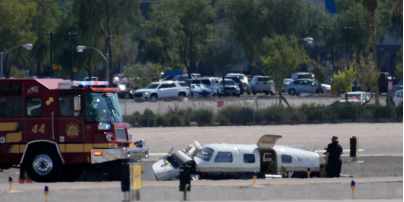 Përplasen dy avionë në Las Vegas, vdesin katër persona