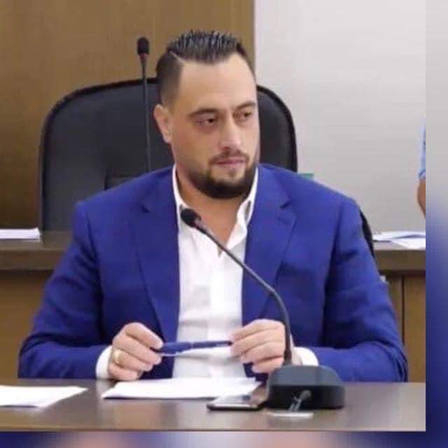 Kryebashkiaku Arbana pyet drejpërdrejt qytetarët mbi 5 prioritetet që duhen realizuar nga bashkia e Shijakut