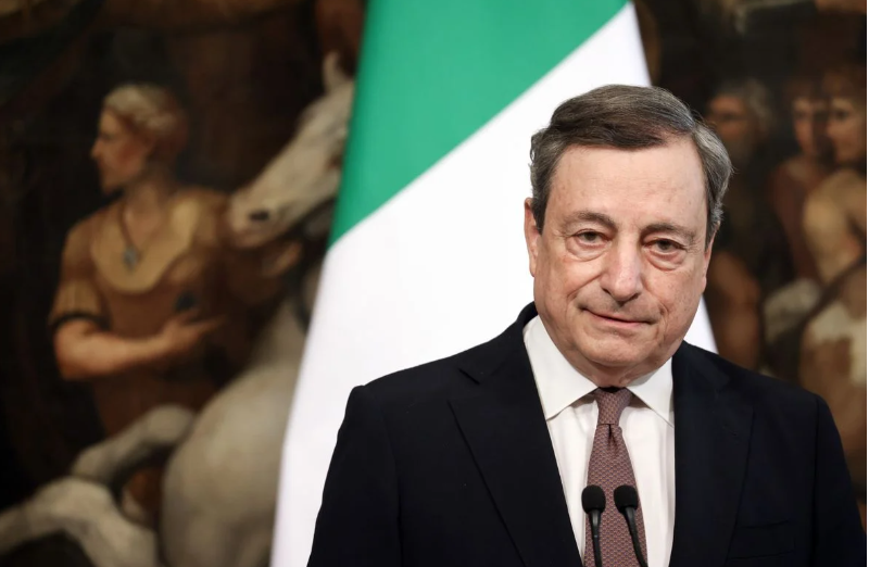 Presidenti italian pranon dorëheqjen e Mario Draghit, qeveria në kolaps