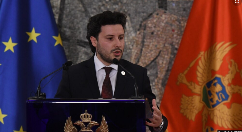 Marrëveshja me Kishën Ortodokse Serbe mund të rrëzojë kryeministrin malazez, Dritan Abazoviç