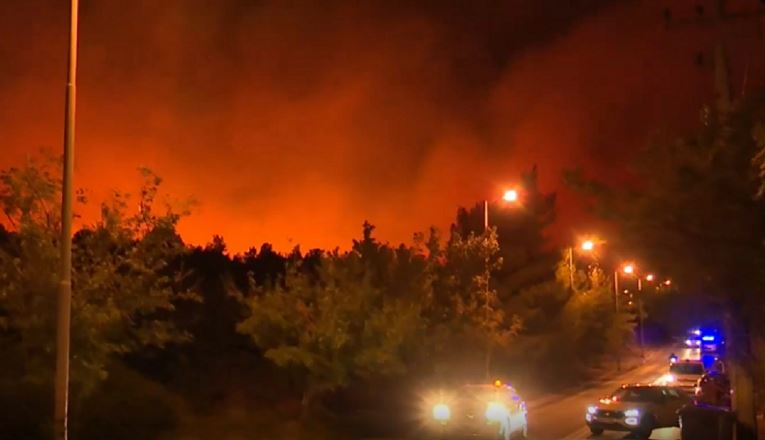 I mori flakë shtëpia, vret veten 84-vjeçari në Athinë