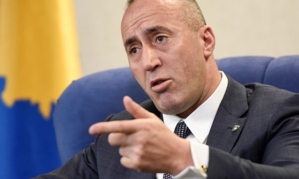 Tensionet në veri të Kosovës, Haradinaj thirrje qytetarëve: Përmbahuni, ruani qetësinë!