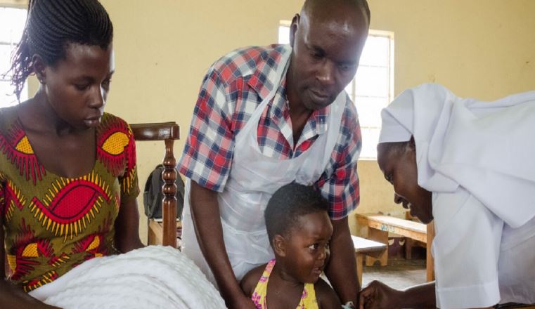 OBSH: 25 milionë fëmijë humbën vaksinat rutinë për shkak të Covid