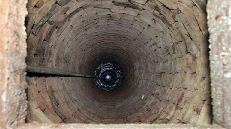 Dy burra bien në pusin e ujit në një fshat, policia: U nxorën me shenja jete…