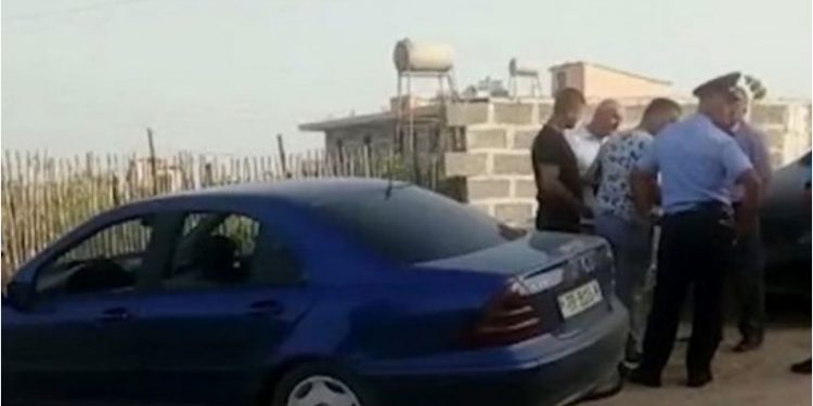 Rrahu me sende të forta vëllain e tij, policia arreston 54-vjeçarin 