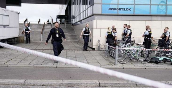 Sulmi me armë në Kopenhagen, policia: Autori i dyshuar me probleme mendore