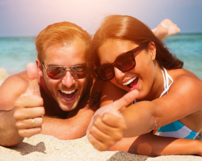 Kujdes: syzet e diellit nuk duhet t’i mbani kurrë gjatë këtij orari!