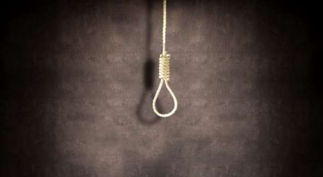 E rëndë në Durrës/ 42-vjeçari i jep fund jetës, gjendet i varur në banesë