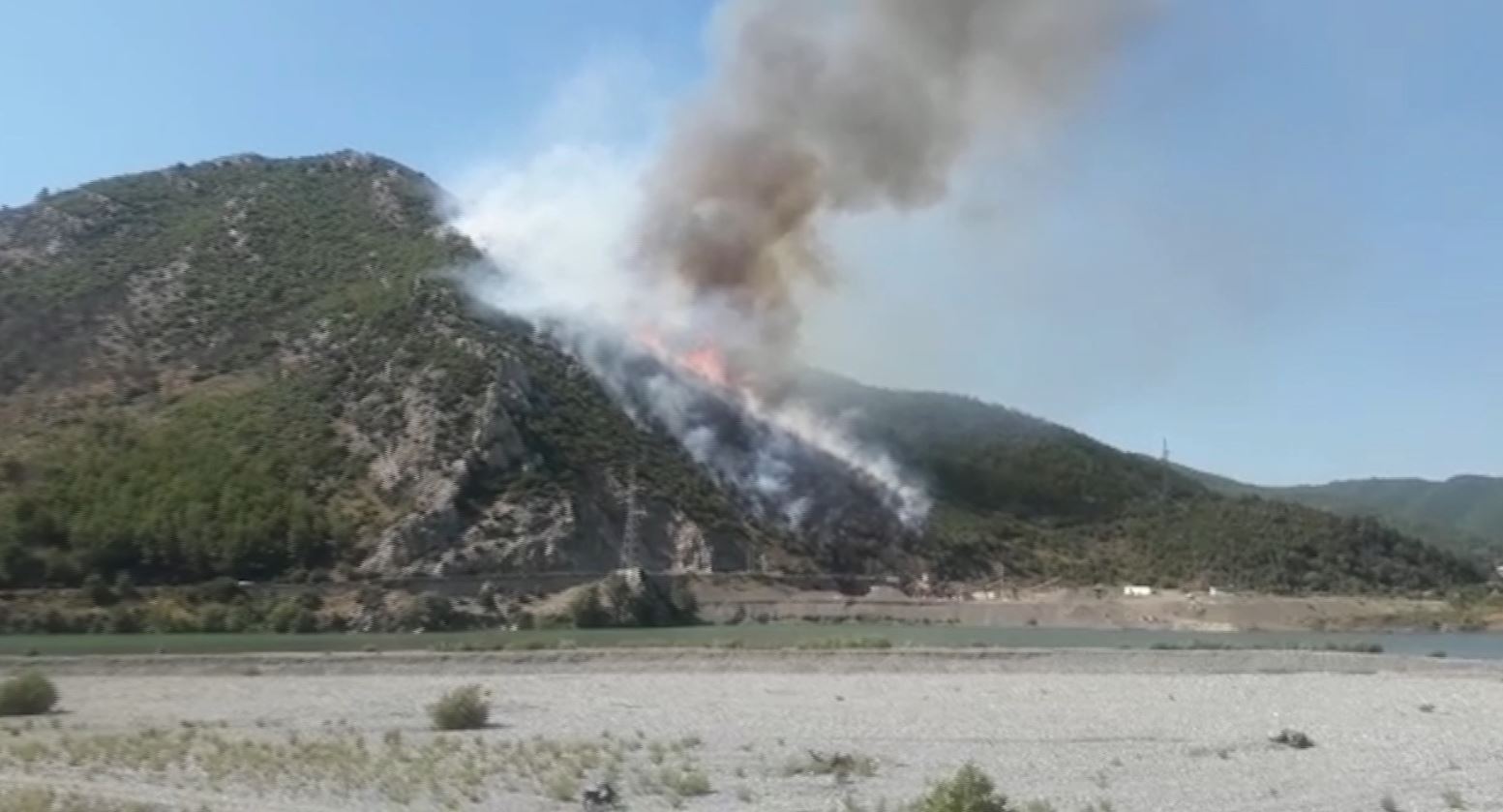 Shuhen 24 vatra zjarri gjatë 24 orëve të fundit