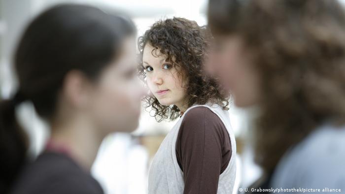 Ndikimi i krizave tek të rinjtë