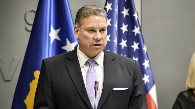 Escobar sot në Kosovë, do të takohet me Kurtin, Osmanin dhe opozitën