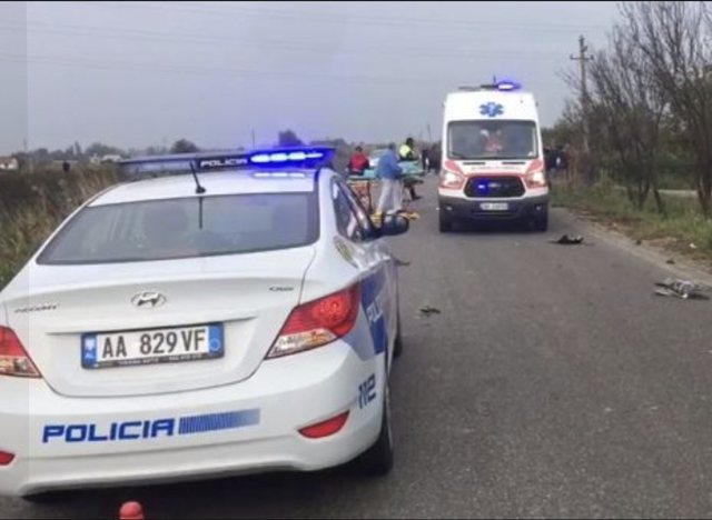 Aksident në aksin Elbasan-Tiranë, plagosen 3 persona