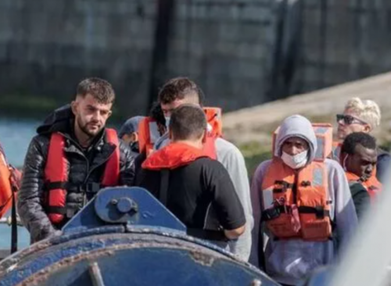 “Ju çojmë nga Shkodra në Britani, 100 % i sigurt ”/ Trafikantët shqiptarë &#8220;bëjnë namin&#8221; në TikTok, reklamojnë udhëtimet kontrabandë për në Angli