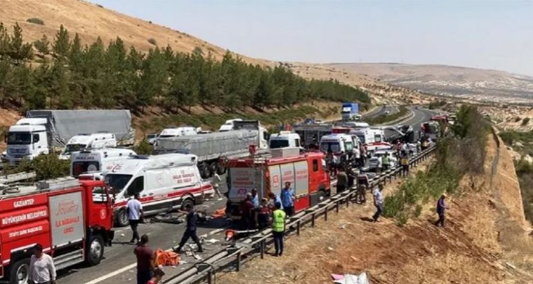 Aksident i rëndë në Turqi, 16 të vdekur dhe 21 të plagosur