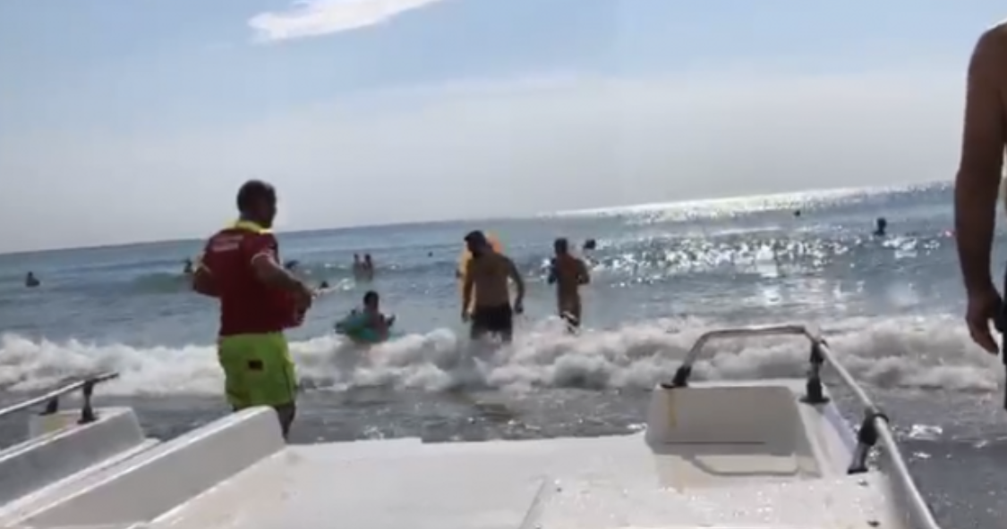 Rrezikuan të mbyteshin, shpëtohet çifti nga Tropoja me fëmijën 4 vjeç