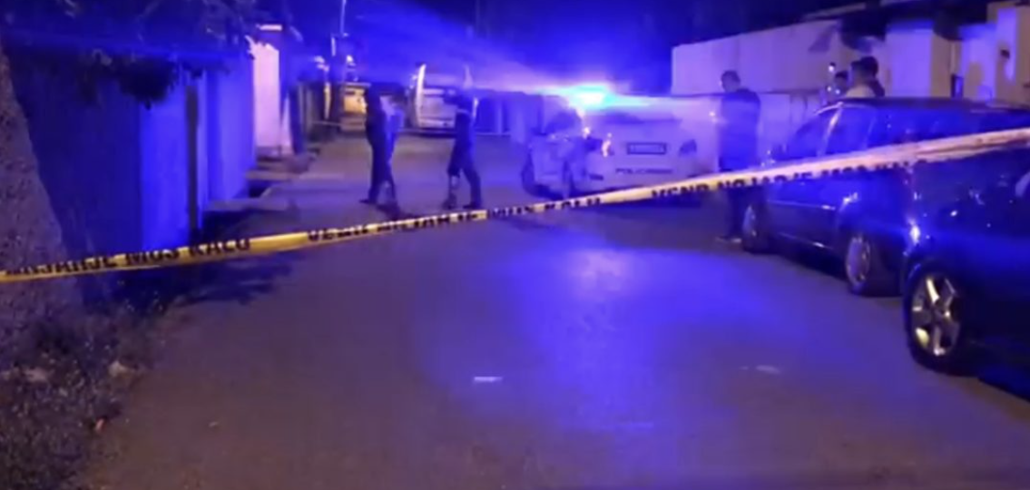 Djali me probleme mendore vret babain