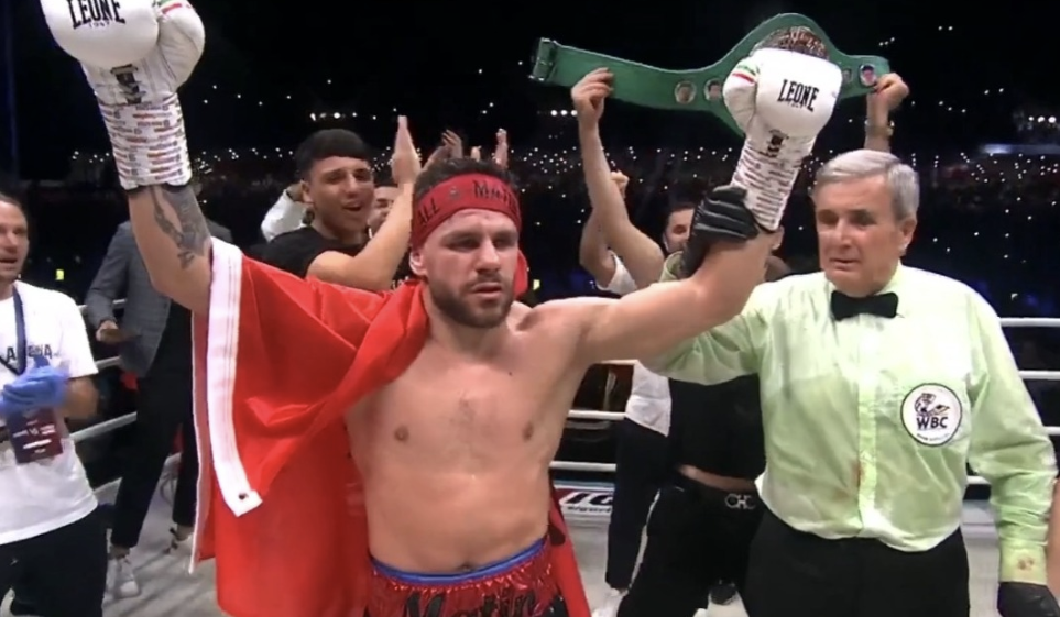 Florian Marku triumfon në “Air Albania” përballë Ramirez, çon “peshë” zemrat e shqiptarëve