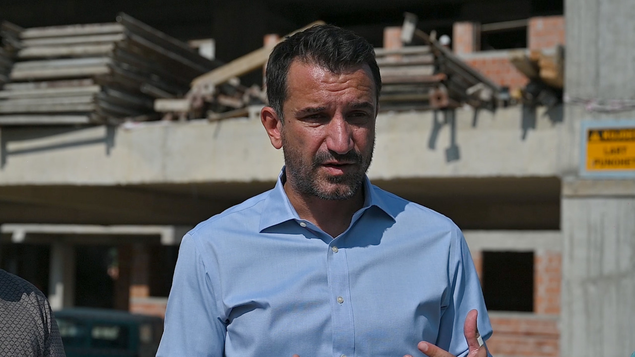 Veliaj: Të mos lejojmë të na drejtojnë më fuksat e sigurimit që ngatërrojnë Tiranën me Kabulin