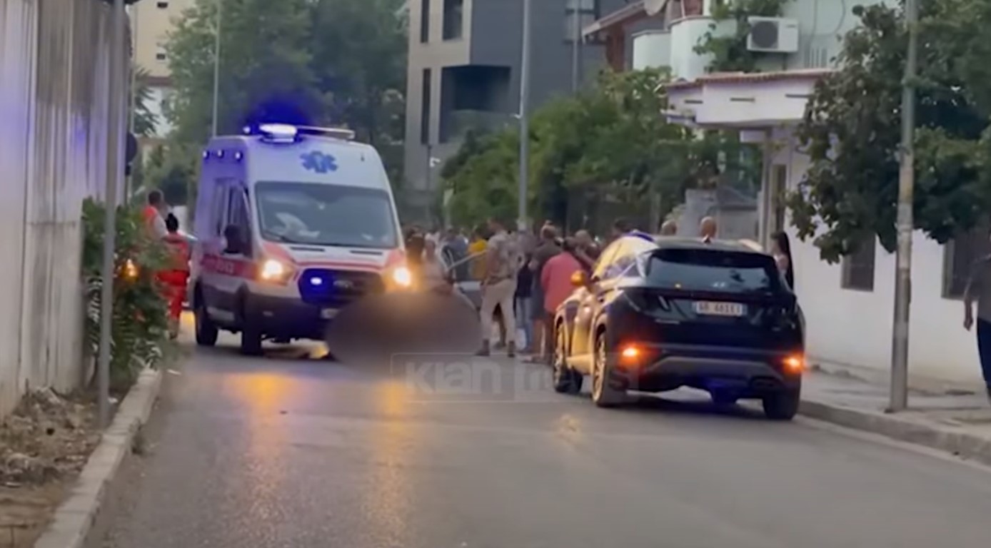 Humbi kontrollin e mjetit dhe plagosi 3 kalimtarë, arrestohet 29-vjeçarja