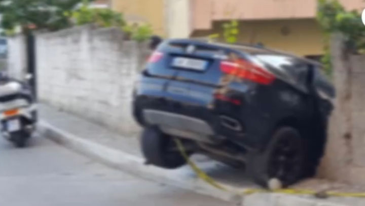 Përplasi për vdekje 25-vjeçaren në oborrin e shtëpisë! Shoferi nën efektin e lëndëve narkotike