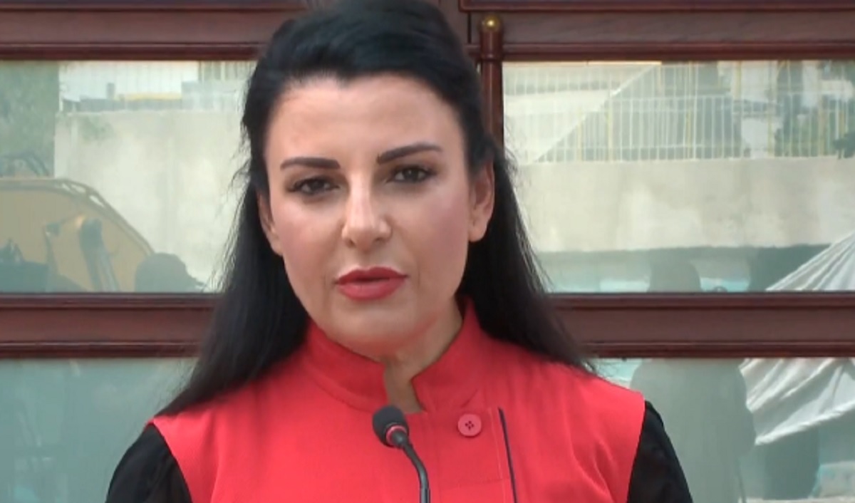 Ministrja Balluku: Bordi i Transparencës nuk ndikon në çmimin e naftës