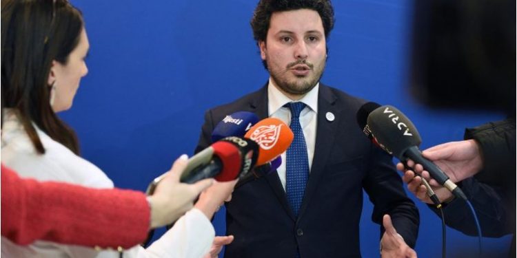 Rrëzimi i Abazoviç, reagon BE: Mali i Zi ka nevojë për një qeveri vërtet pro-evropiane