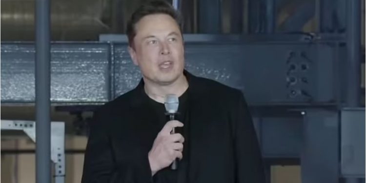 Elon Musk bën deklaratën e ‘çuditshme’ pasi pyetet nëse do largohet nga “Tesla”: Edhe nëse më rrëmbejnë alienët…